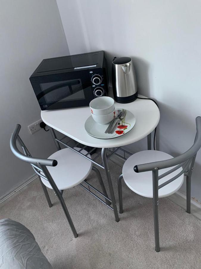 Double Room Bentilee Bucknall  Bagian luar foto